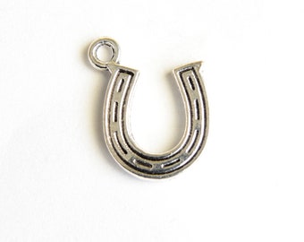 Silver Tone Horseshoe Charms, 17x14mm - 10 pieces (554)