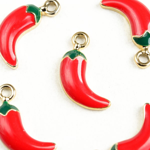 5 Red Chili Charms, Enamel on Gold Tone Pepper Charms, 18mm (1597)