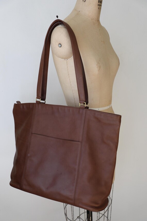 バッグ vintage leather toat bag Tod's Orange Medium Flower Tote Bag 100% Leather - Made In