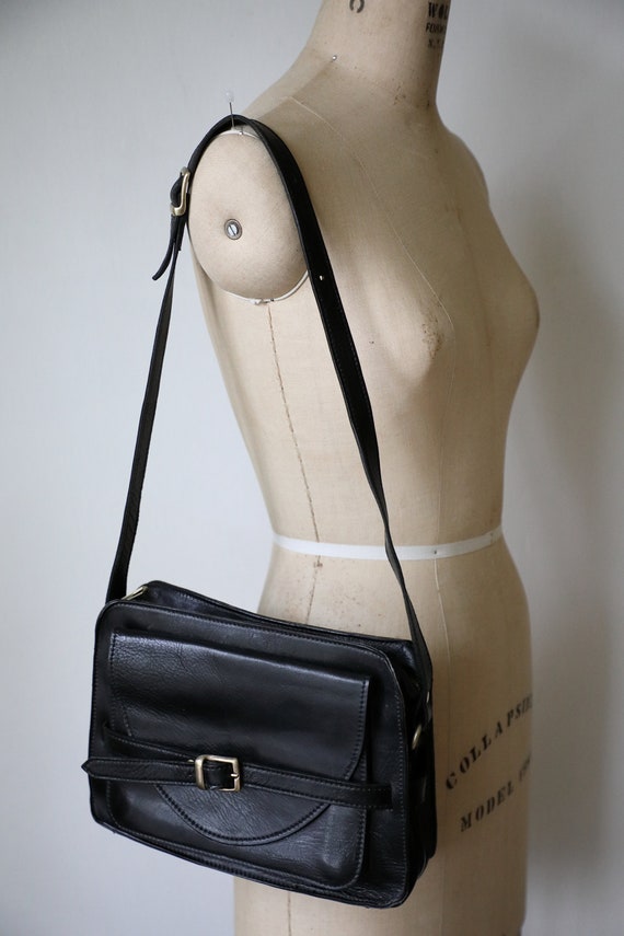 1960s Black Leather Shoulder Bag - image 10