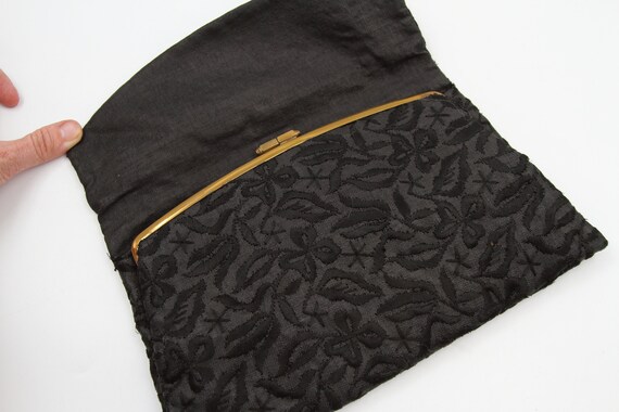 1930s Koret Embroidered Black Clutch - image 5