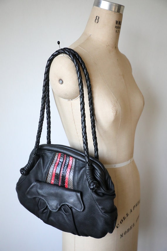 vintage leather large shoulder bag (7881)