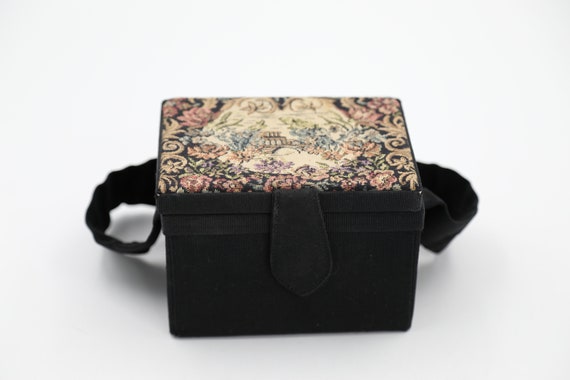 1940s Tapestry Box Purse - image 2