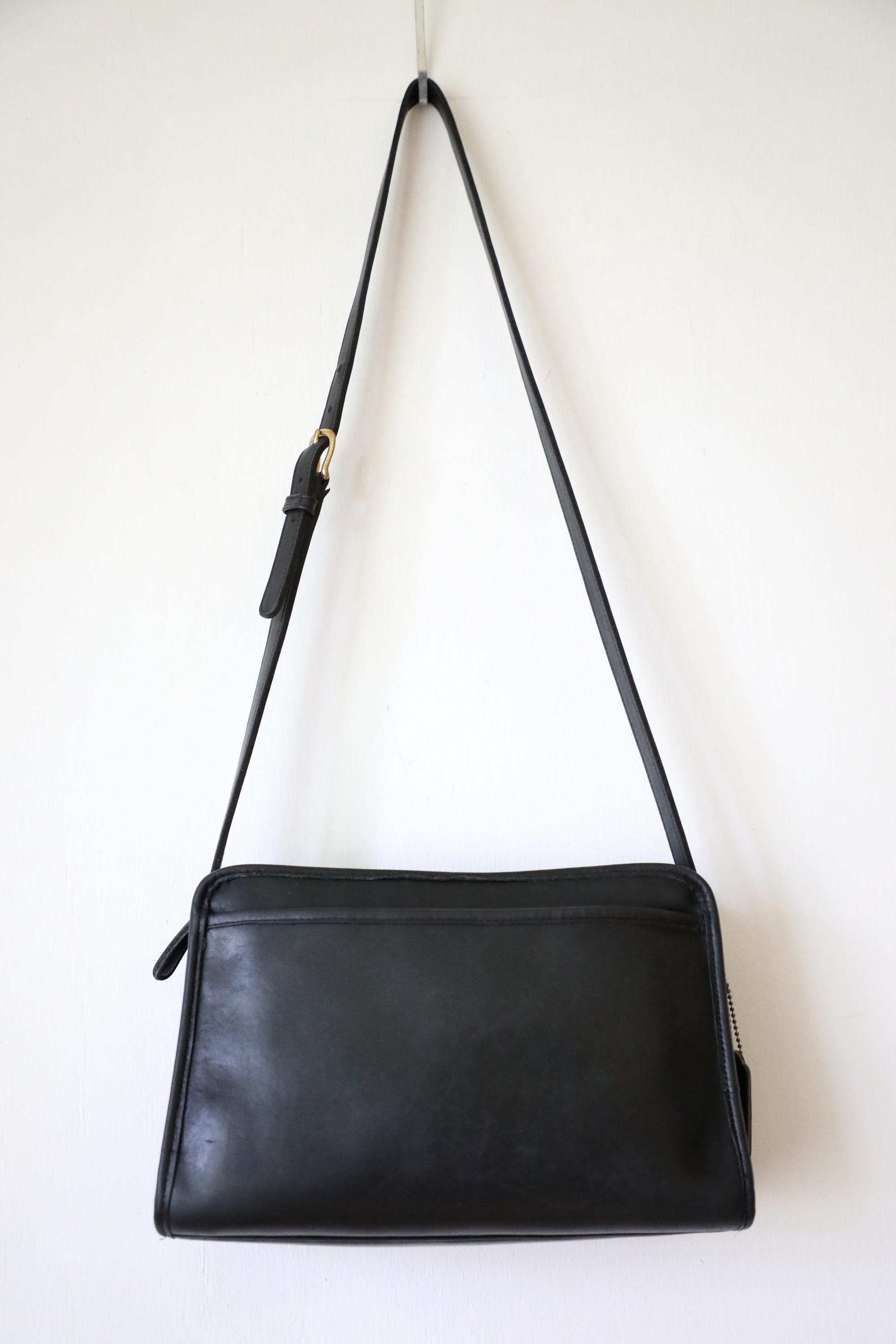 COACH レザー バックパック 黒 Coach Black Swagger 9820 - 1980s Leather Shoulder Bag