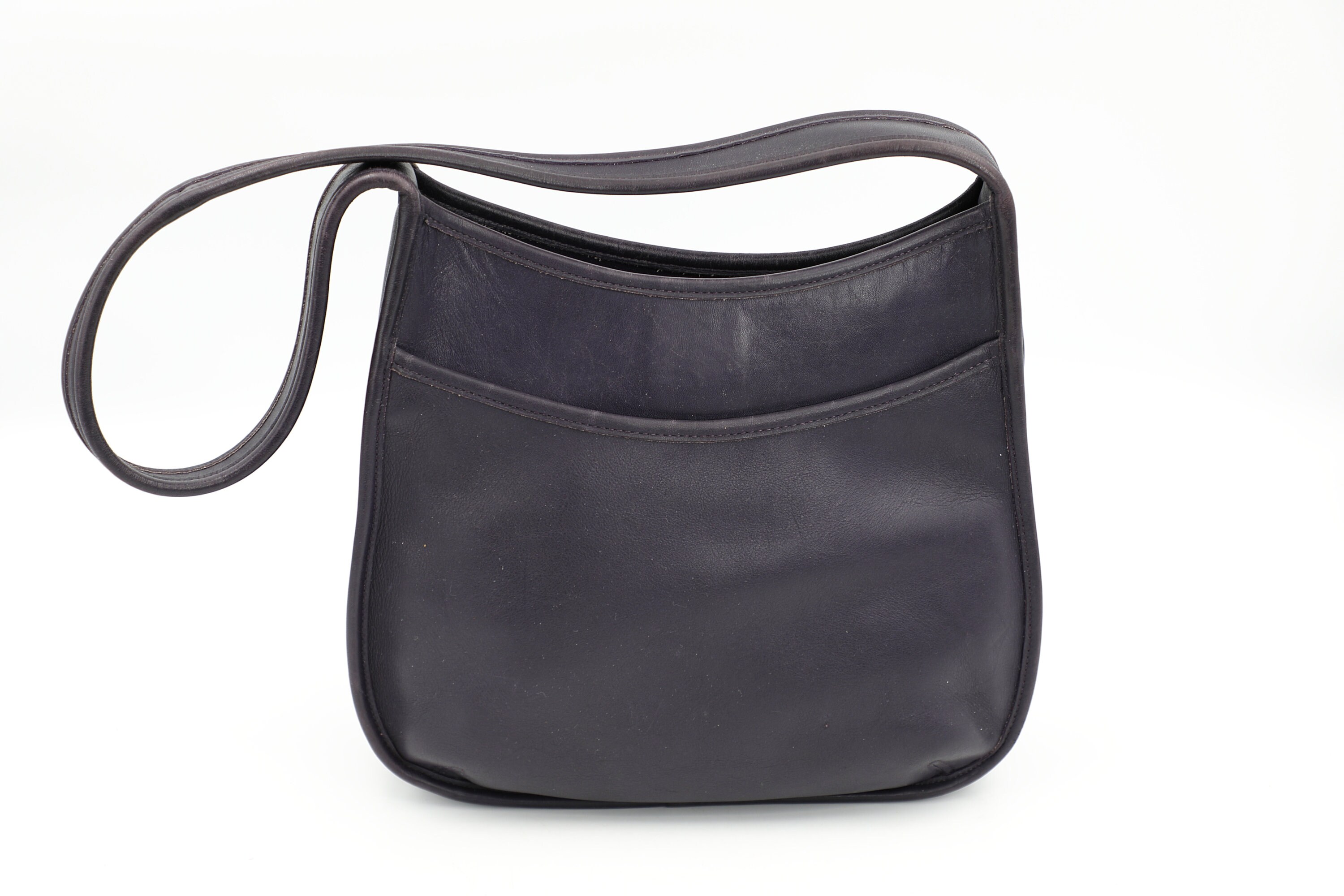 vintage coach ERGO COMPARTMENT 9047 INK - メルカリ vintage coach