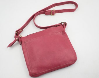 1970s Pink Shoulder Bag
