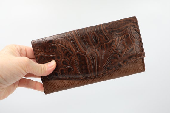 Amity Tooled Checkbook Wallet NWT - image 9