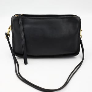 Coach NYC Basic Bag 9455 - Black Leather Shoulder Bag - Vintage Classic Coach Purse