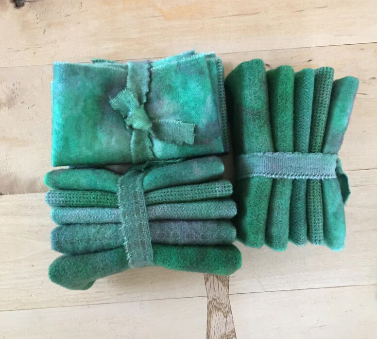 Rustic Moire Wool Thread #300 – Olympic Wool Works