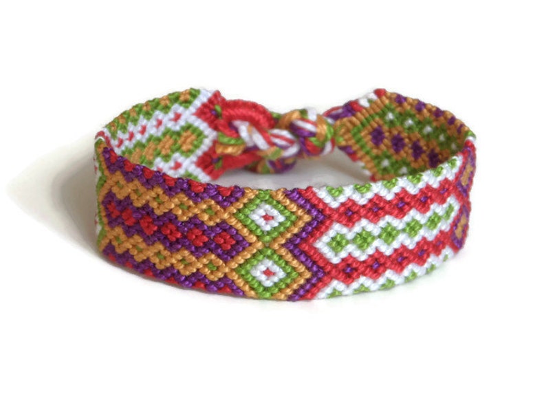 Colorful friendship bracelet diamond pattern wrist cuff bracelet unisex macrame adult jewelry two rows of diamonds 16,5 cm 6,5 inches