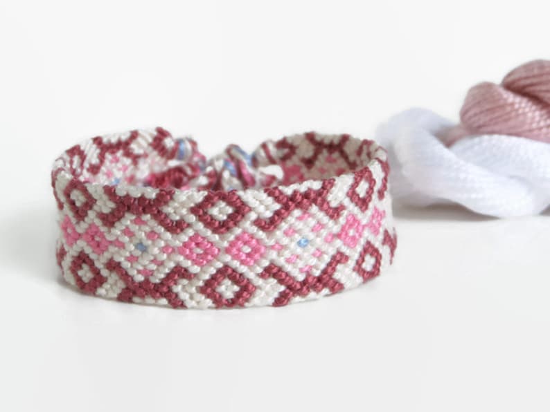 unisex adult macrame bracelet Pink and white tribal friendship bracelet ethnic jewelry tribal pattern 15 cm 5,91 inches