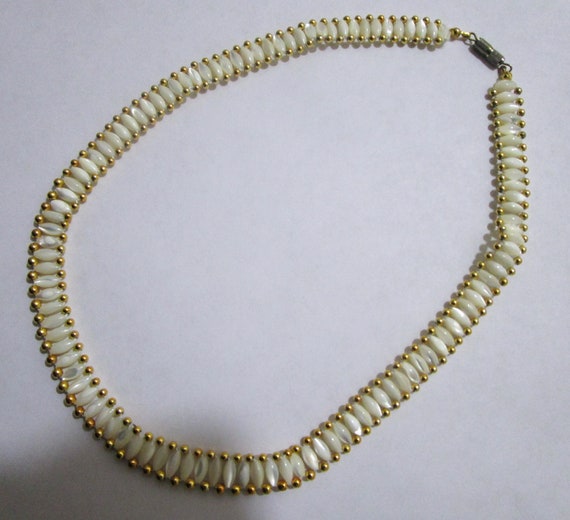 Genuine Mother of Pearl beads beautiful flat bead… - image 2