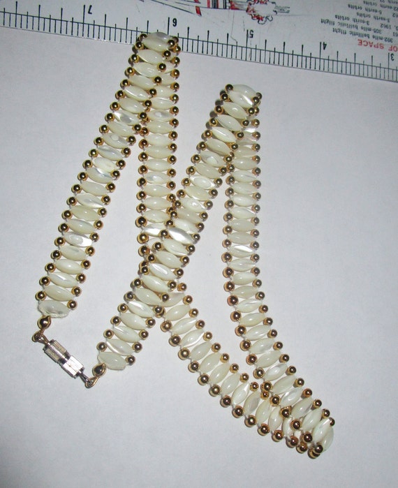 Genuine Mother of Pearl beads beautiful flat bead… - image 1
