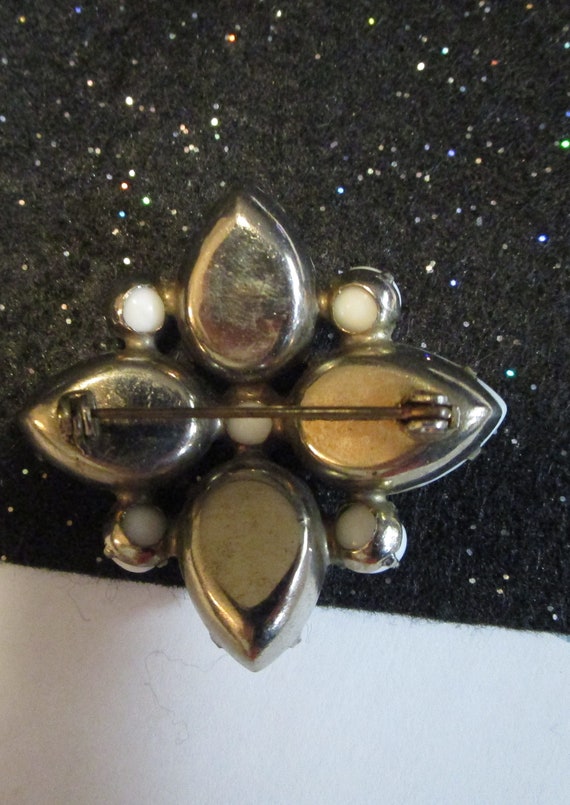Beautiful chunky Venetian Art Glass Brooch Pin Br… - image 4