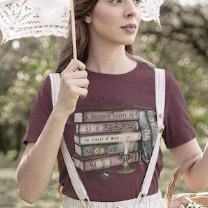 Brontë Sisters Büchersammlung / antiker Bücherstapel / Sturmhöhe / Jane Eyre | Unisex Leichtes Tri-Blend-T-Shirt