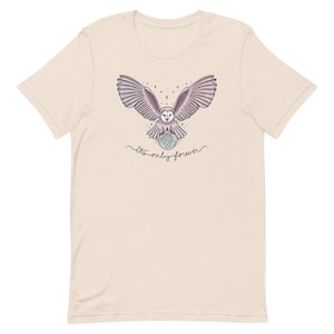 It's Only Forever Owl / Labyrinth Crystal Ball Short-Sleeve Unisex Classic T-Shirt Colored Ink Soft Cream