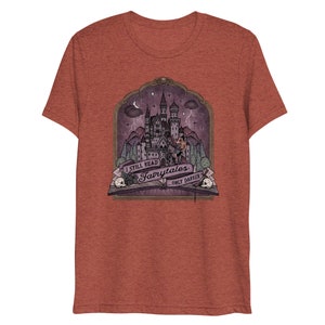 I Still Read Fairytales...Only Darker // Dark Romance Reader / Gothic Romance / Dark Fantasy Romantasy | Unisex Lightweight Triblend T-shirt