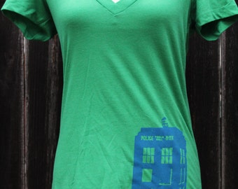 Doctor Who TARDIS V neck Women's Screenprinted Shirt