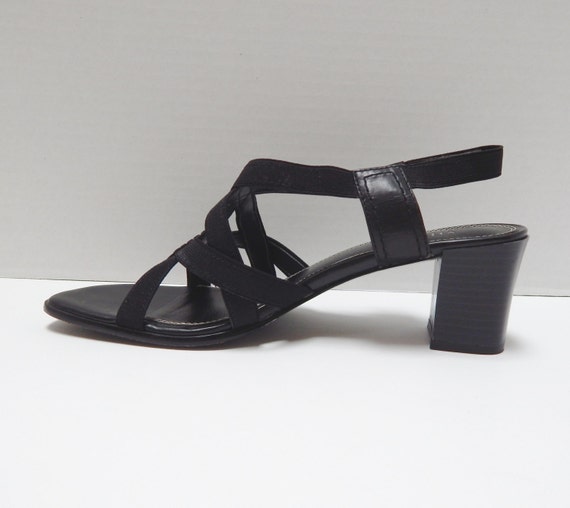 liz claiborne black sandals