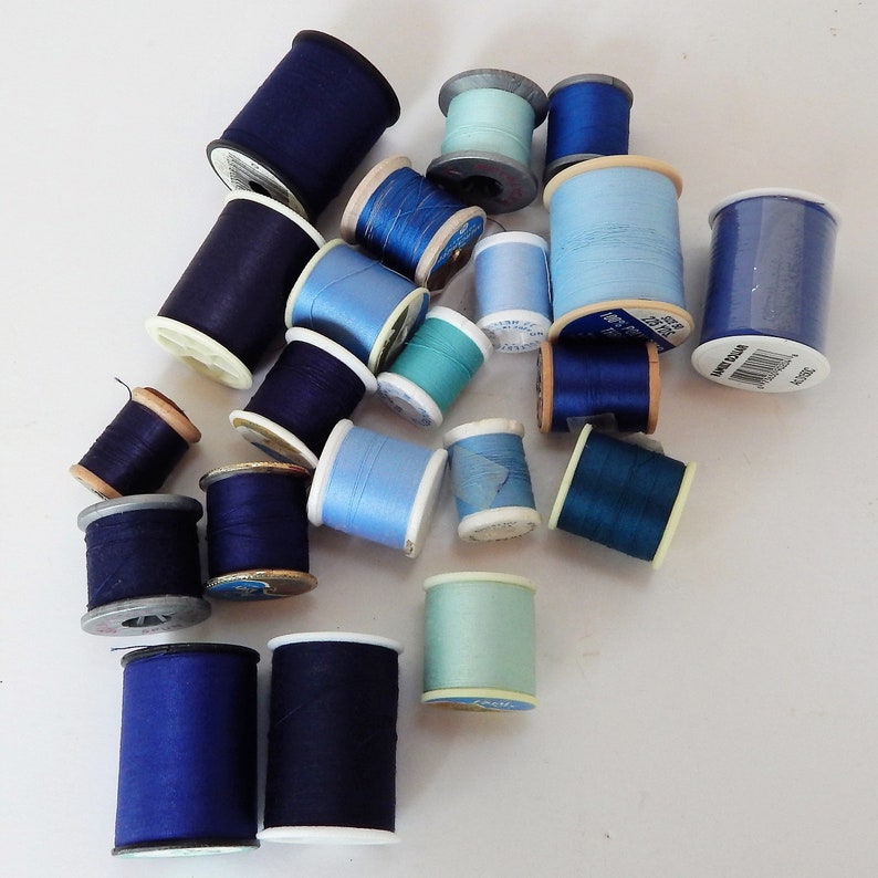 Sewing Thread Shades of Blue Assorted Lot of 22 Spools
