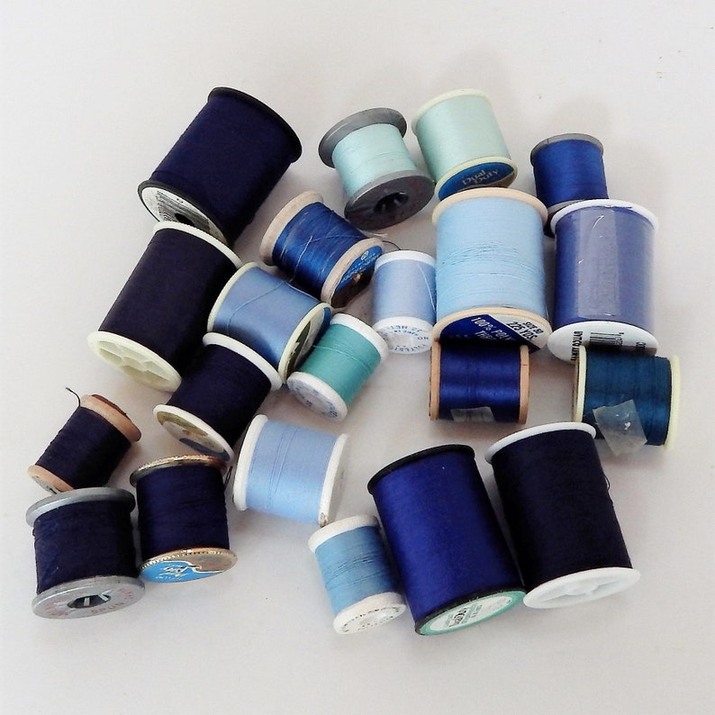 Sewing Thread Shades of Blue Assorted Lot of 22 Spools