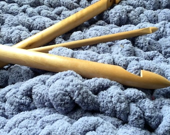 500 Yds Knotfree Super Chunky Chenille Yarn, Vegan Jumbo Blanket Yarn FREE SHIPPING Support Animal Charity