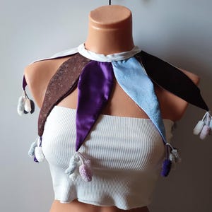 Collier bouffon pointu, accessoires de cou de clown multicolores avec pompon haut bouffon violet, blanc, bleu, marron