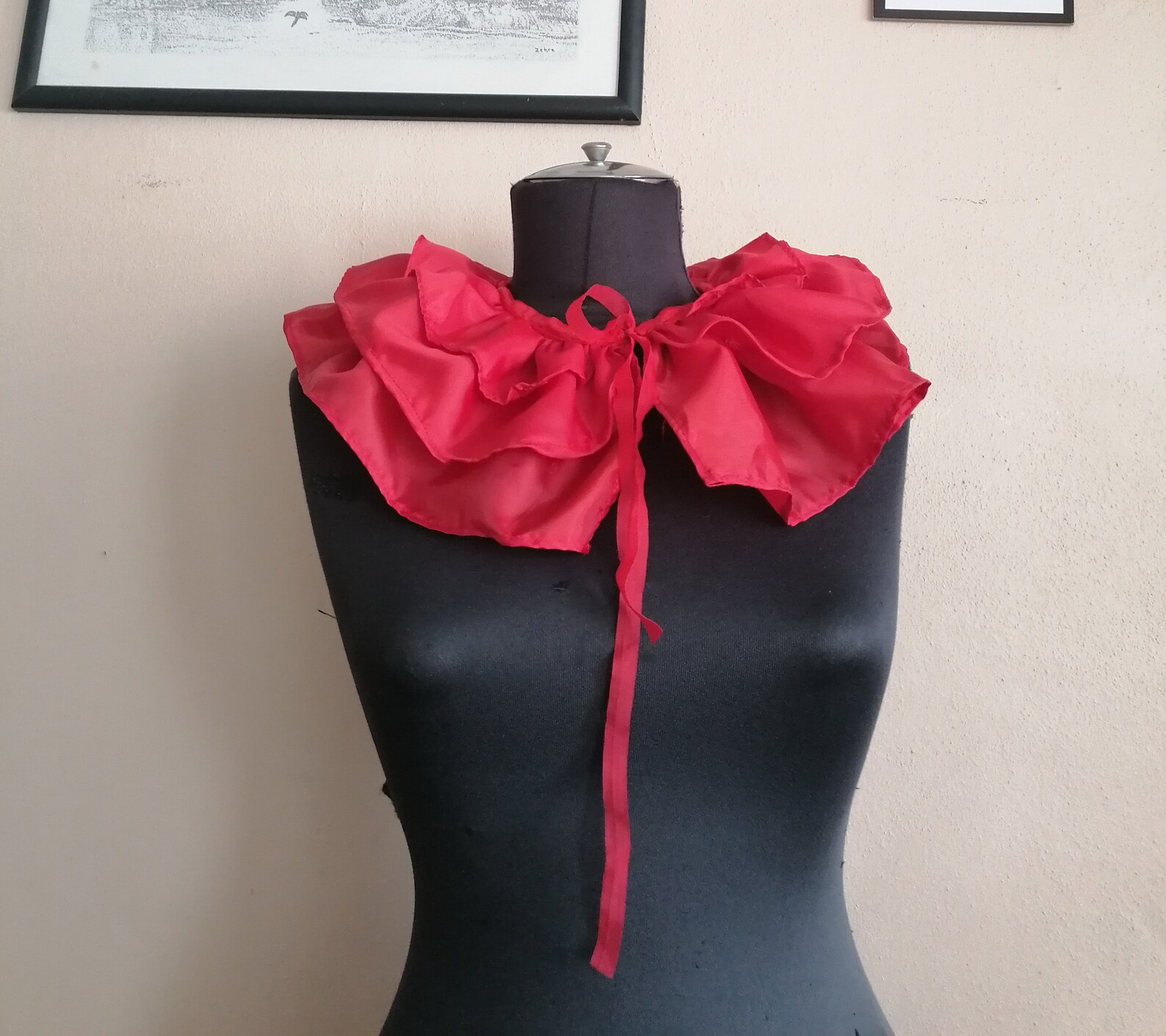 Red Clown Neck Ruffle Three Layer Neck Ruff, Jester Collar Circus Clown ...