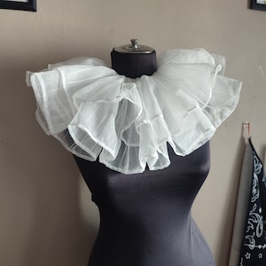 Huge ruffle clown collar ruff, big neck collar costume accessory