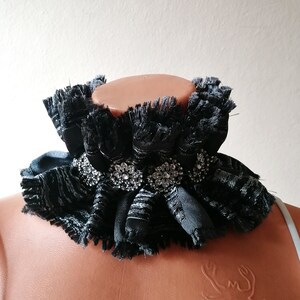 Collier gothique victorien noir et gris à col haut et corset à la mode de style baroque image 5