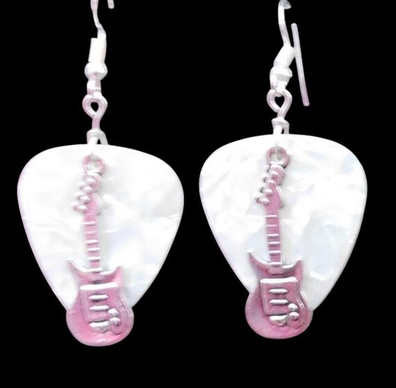 Boucles d'oreilles pendantes délicates en plaqué or ornées de zirco... Boucles D