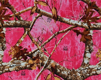 Cotton Edge 1 Realtree Camo Camoflauge Tree Bark Leaves Pink Cotton Fabric Print by the Yard (RT-0001-9C-1) D768.78 Licensed David Textiles