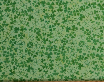 Cotton Batik Shamrocks Saint Patrick's Day Lucky Clovers Green Four-Leaf Clovers Cotton Fabric Print by Yard (19303506678-0) D301.56