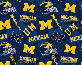 Cotton University of Michigan U of M Wolverines Navy Tone on Tone Cotton Fabric Print by the Yard (mchg1178) D350.10