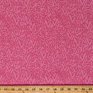 Cotton Hearts Love Valentine&#39;s Day Sending Love Pink Cotton Fabric Print by the Yard (D759.43)(C10082-PINK)