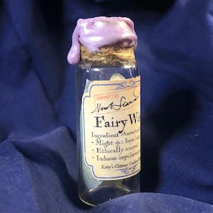 Fairy Wings Potion Ingredient bottle - Halloween prop cosplay wizard witch Decorative Fantasy Witch Wizarding D&D Accessory magical