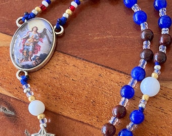St Michael Erzengel Rosenkranz roten, weißen und blauen Edelsteinperlen, Rosenkreuz