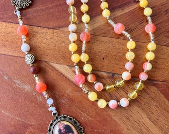 Ọshun Göttin der Liebe Nicht traditionelle Rosenkranz Edelsteinperlen