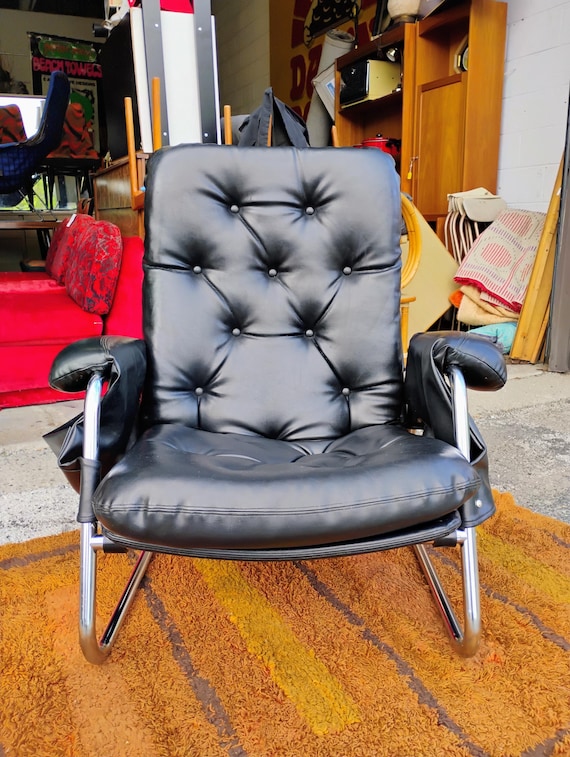 postmodern vintage レザー アームチェア ブラック stoop | Postmodern Style Arm Chairs for Thema in Birchwood