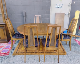 Broyhill Emphasis Dining Set