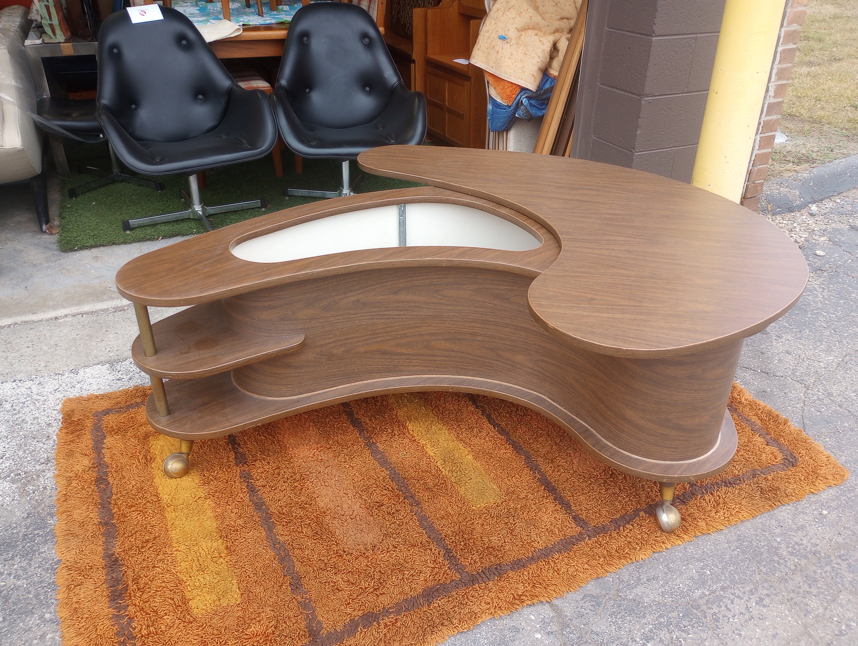Grand server coffee 2024 table for sale