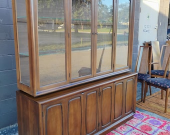 Two Piece Lighted Broyhill Emphasis China Cabinet