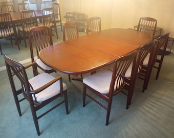 Gorgeous ROSEWOOD Benny Linden Dining Set