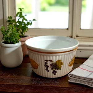 ROYAL WORCESTER EVESHAM | Porcelanowa forma do sufletów ze złotym rantem Naczynia do pieczenia z piekarnika i stołu Wyprodukowano w Anglii