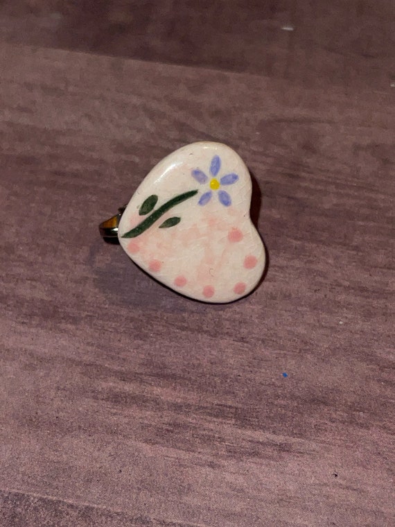 Beautiful vintage porcelain hearts clip-on earrin… - image 4