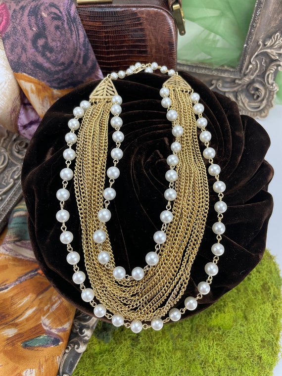 Vintage multi strand gold chain and pearl necklac… - image 4