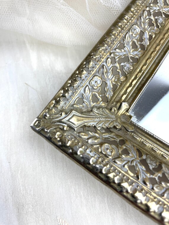 1950s Hollywood Regency style vanity tray with mi… - image 3