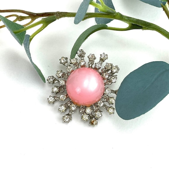 Vintage 1950s pink enamel Gem