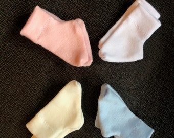 4 Pair Ankle Socks for 14.5" Ruby Red Galleria Fashion Friends Dolls