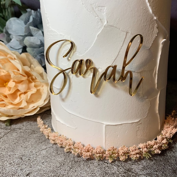 Cake Charm | Acrylic Cake Accessory | Wedding Name | Gold Name Plate | Birthday Party Favor | Script Cursive | Baker | Cake Decorating